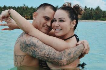 Chiquis Rivera recibe millonario anillo de compromiso de su novio 9 años menor