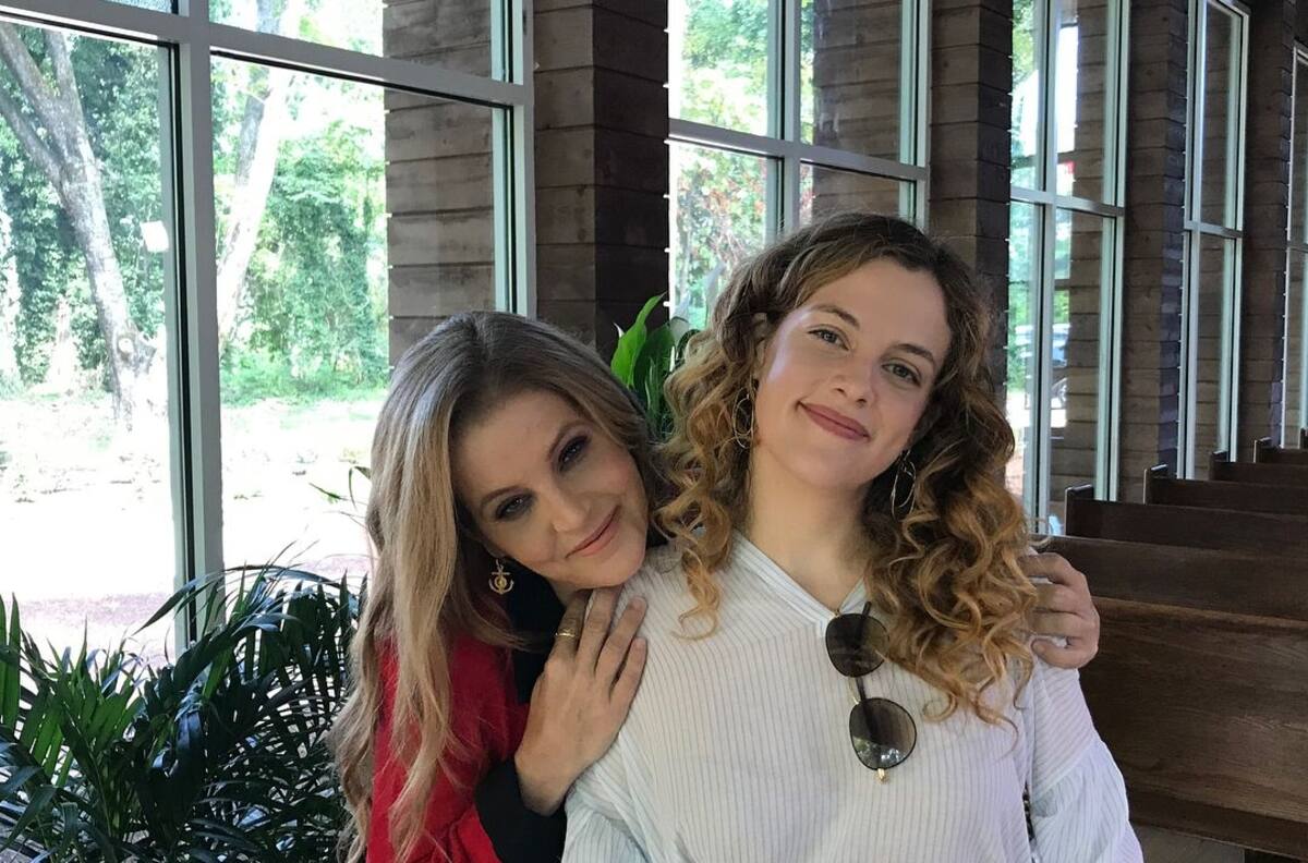 Priscilla Presley desconfía de la última voluntad de su hija y pide tomar el control de sus bienes