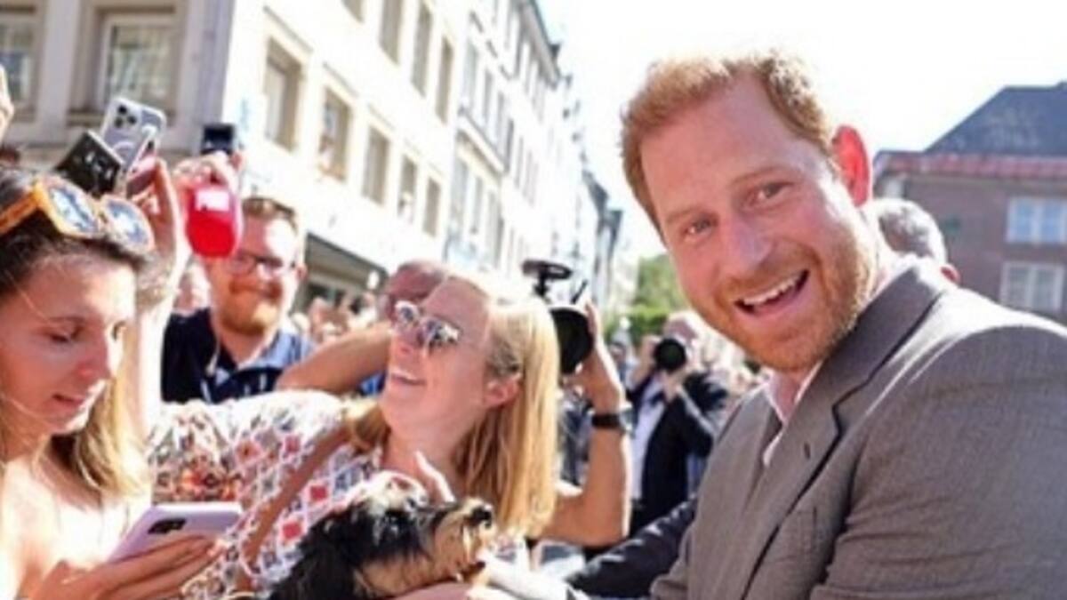 El día que Harry confesó que era un fanático de 'The Crown'