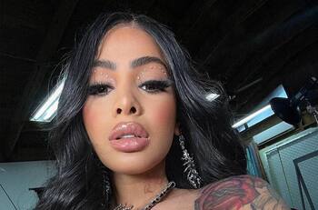 Yailin pone en riesgo su embarazo al enfrentarse a golpes con una comentarista de espectáculos