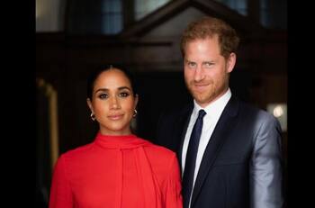 El príncipe Harry y Meghan Markle sorprenden a Elton John con mensaje previo a su último show
