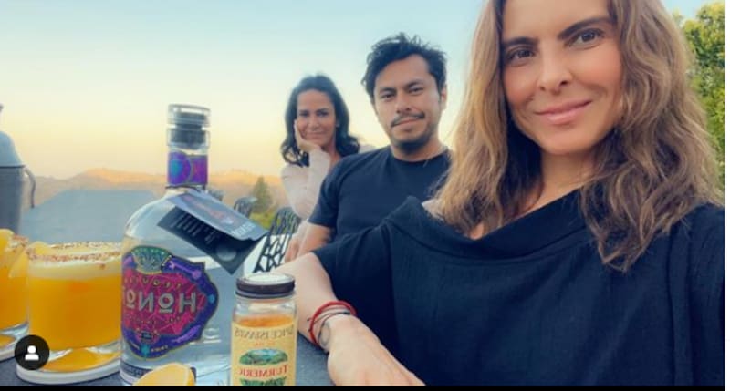 La actriz sube en sus redes fotos con su novio - Créditos: Instagram