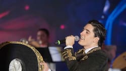 Así fue el error de Alejando Fernández Jr., al entonar el Himno Nacional en final de fútbol