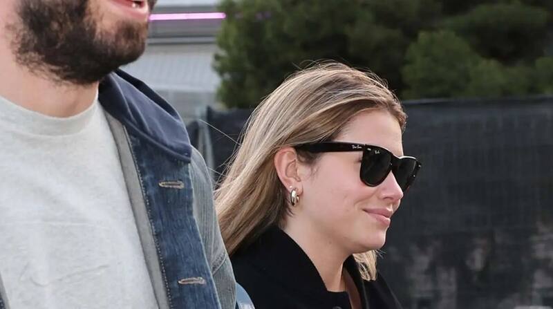 Clara Chía deja atrás la timidez e impacto con un inesperado gesto con una fan - Créditos: Instagram