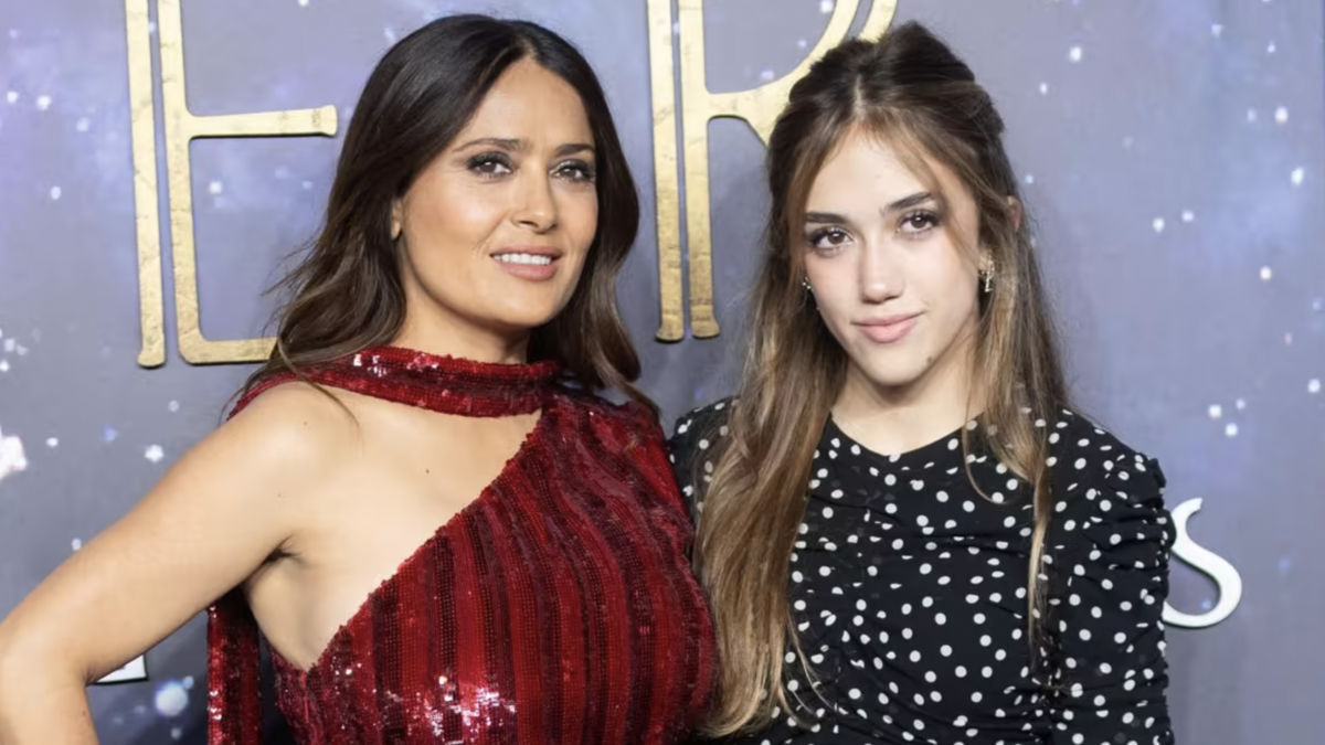 Hija de Salma Hayek deslumbra con su estilo cuando llega a desfile de Gucci en Milán