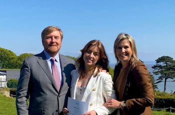 Princesa de Holanda también se graduó del mismo colegio en Gales al cual acudió Leonor