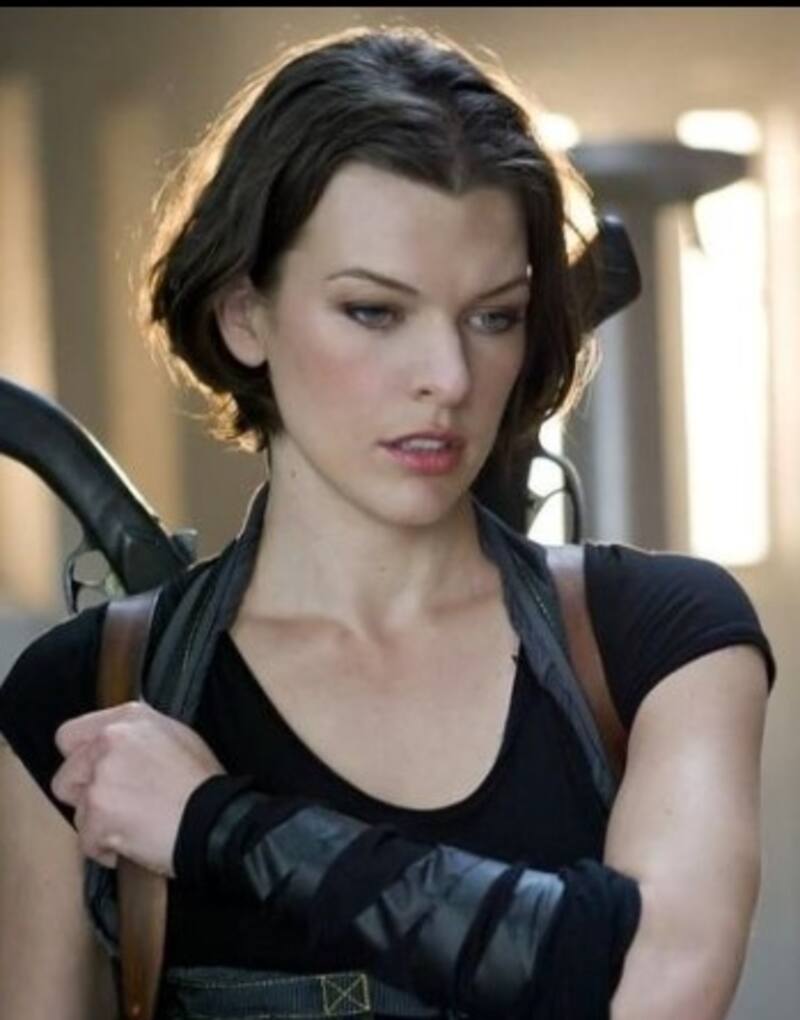 Milla Jovovich no olvida a los zombies con disfraz de Halloween La actriz de origen ucraniano aprovechó de dejar su mensaje de paz - Créditos: Instagram