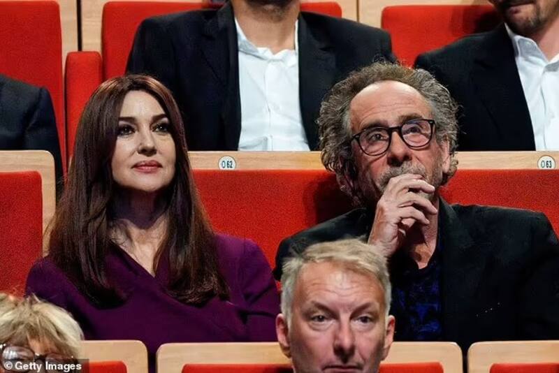 Monica Bellucci y Tim Burton están saliendo hace cuatro meses - Créditos: Twitter