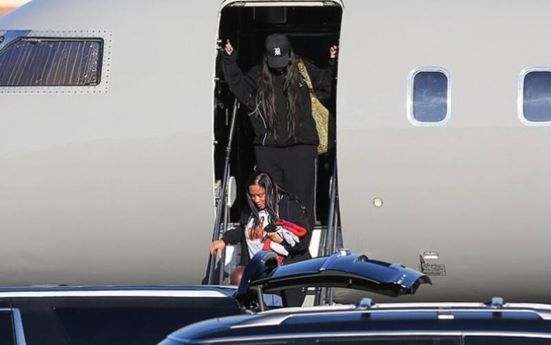 Rihanna es captada con su bebé en Los Ángeles - Créditos: Instagram