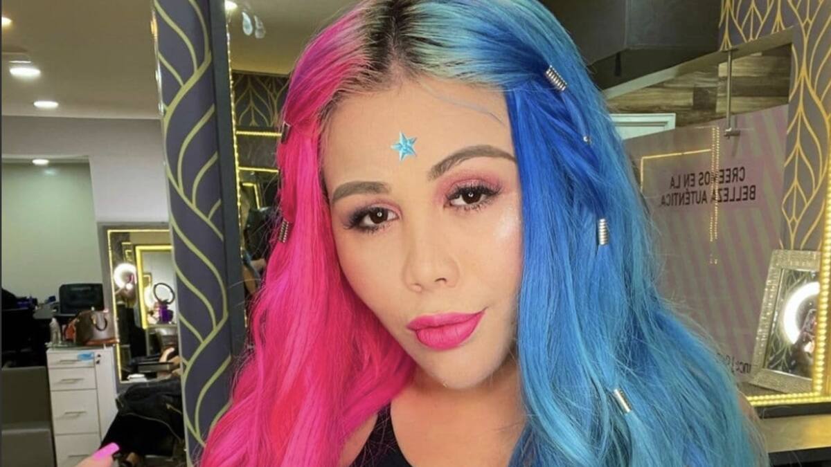 La Dj Yina Calderón contesta a las acusaciones que la señalan de inhalar droga durante un concierto