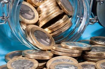 Atrae el dinero para Año Nuevo con estos ritos imprescindibles