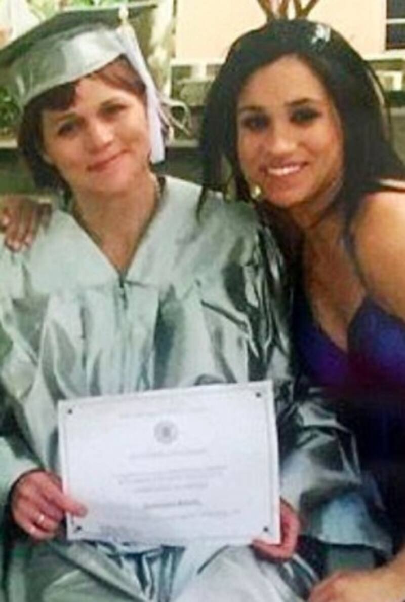 Samantha y Meghan no tienen relación y la media hermana mayor no desperdicia oportunidades para hablar mal de la duquesa de Sussex. - Créditos: Mirror