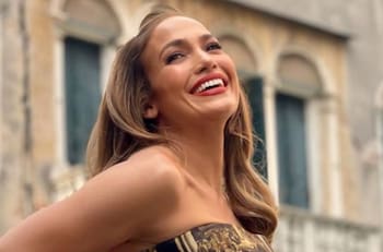 JLo hace una poderosa petición a las mujeres latinas: "no te rindas nunca"