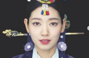 Park Shin Hye recibe fuertes ataques por esta razón