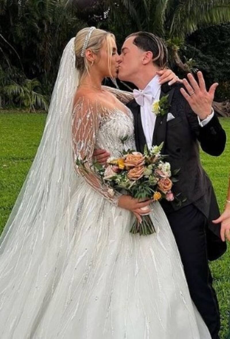 Carlos Ponce se venga con irónico rap de Lele Pons y Guaynaa por no haberlo invitado a la boda - Créditos: Instagram