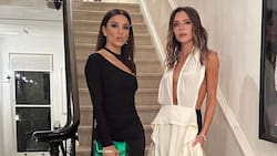 Victoria Beckham regaña a Eva Longoria por olvidar posar como toda una Top Model