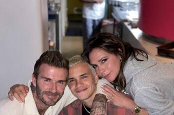 Victoria Beckham y su hijo Romeo combinan sus outfits, ante desaire de Brooklyn