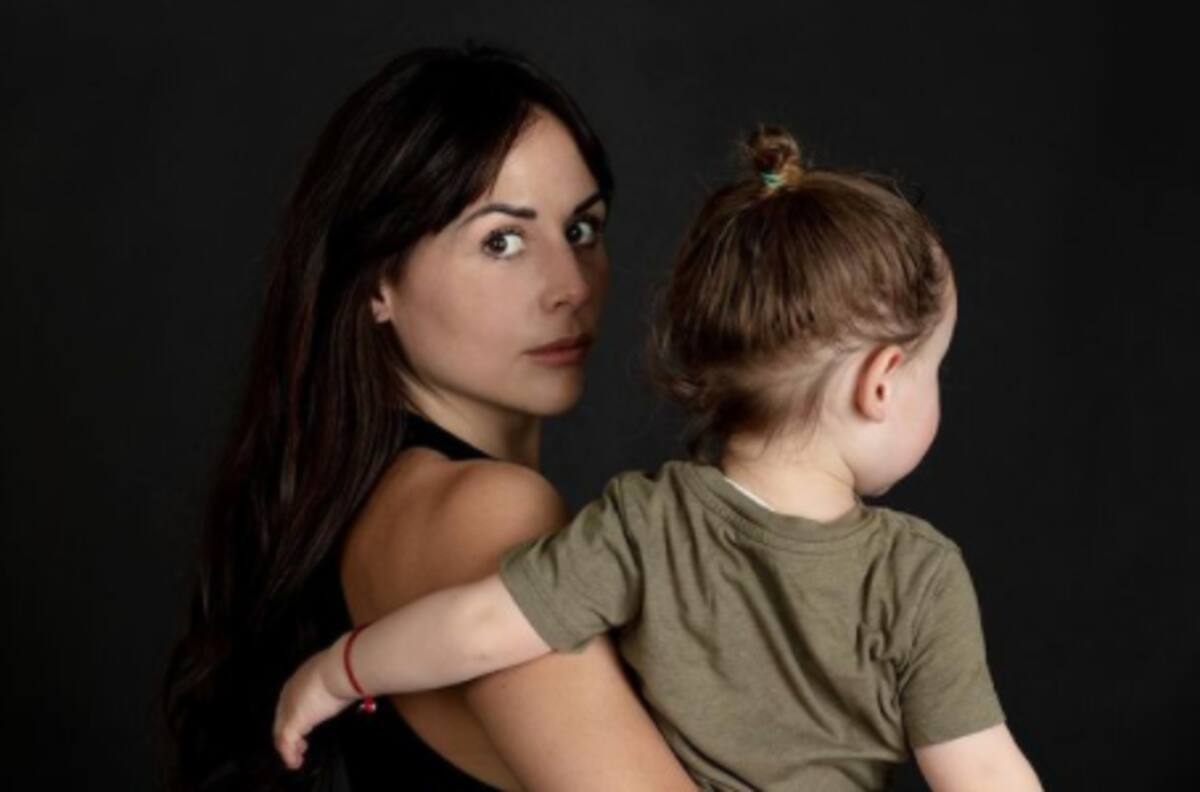 Zuria Vega a favor de que su hijo use falda si lo desea