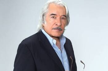 Familiares y amigos dan el último adiós a Enrique Rocha