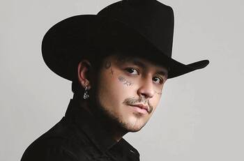 Christian Nodal reaparece en las redes sociales en medio de los rumores de que ya es papá junto a Cazzu
