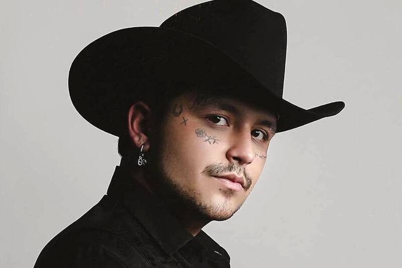 Christian Nodal reaparece en las redes sociales