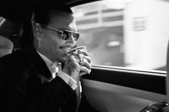 Johnny Depp recibió tratamiento estético para Cannes aunque sus dientes sucios figuraron más