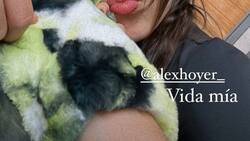 Danna Paola y Alex Hoyer pasan una mañana juntos y celebran un proyecto que los une