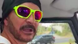 Arjona sorprende a un revendedor y le pregunta: "¿A cuánto las entradas amigo?"
