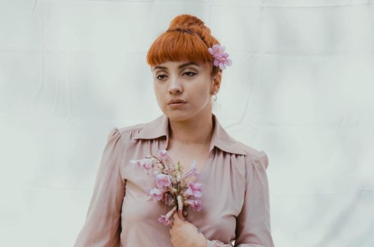 Embarazada, en un piso 10 y sola: Mon Laferte cuenta cómo vivió el terremoto en México