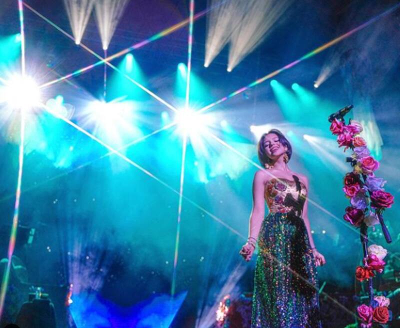 Ángela Aguilar impresionante en portada de 'Elle' - Créditos: Instagram