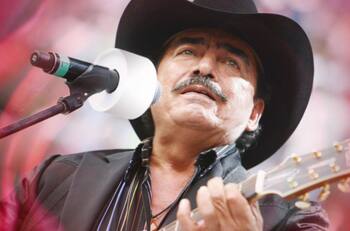 Joan Sebastian habría cometido abuso a una cantante de regional cuando ella tenía 14 años