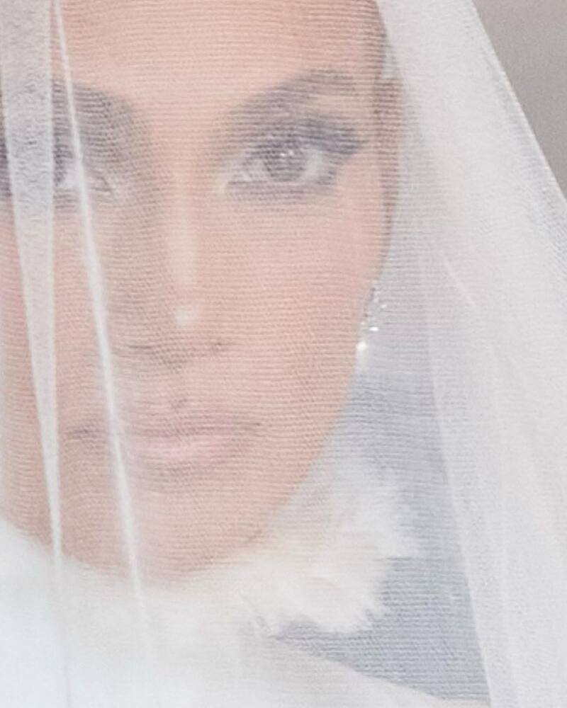 Los vestidos de novia de JLo y su alto precio - Créditos: Instagram