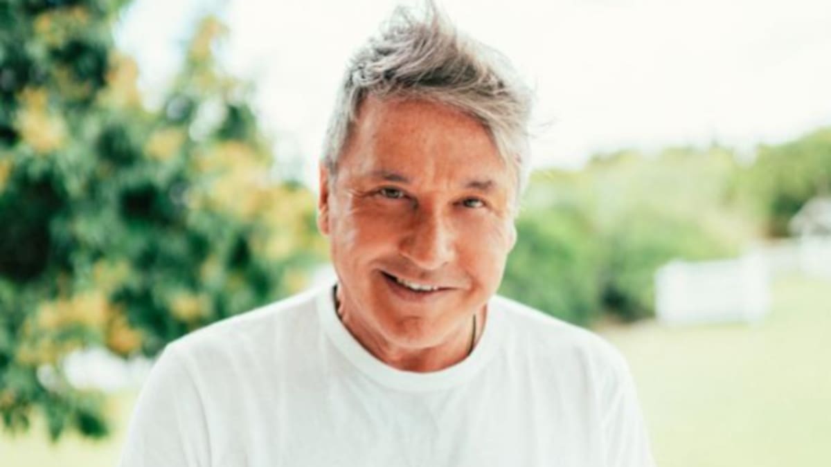Ricardo Montaner se roba el celular de Camilo para hacer un importante anuncio