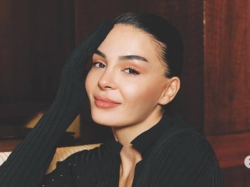 Elegante y distinguida: protagonista de Hercai es suceso en Turquía - Créditos: Instagram