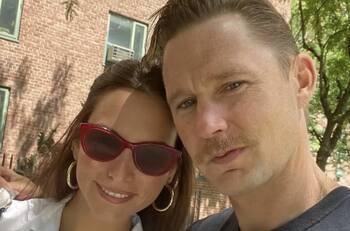 Él es el famoso novio de Génesis, la hija del "Puma" Rodríguez, 13 años mayor que la actriz