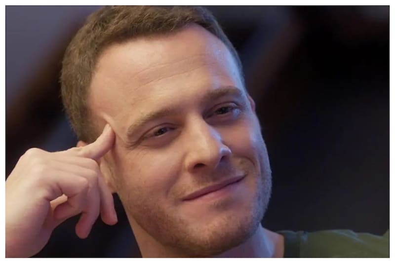 Kerem Bürsin estrena este 6 de julio su nueva serie: Ya Çok Seversen (Te amo mucho). Antes hizo un noble gesto.