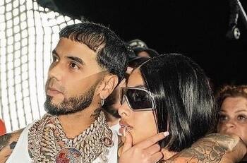 Anuel anuncia entristecido que se separó de su esposa Yailin