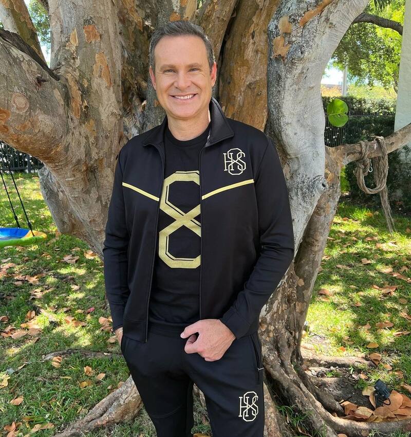 Alan Tacher casi tira a Karla Martínez en su intento por bailar tango - Créditos: Instagram