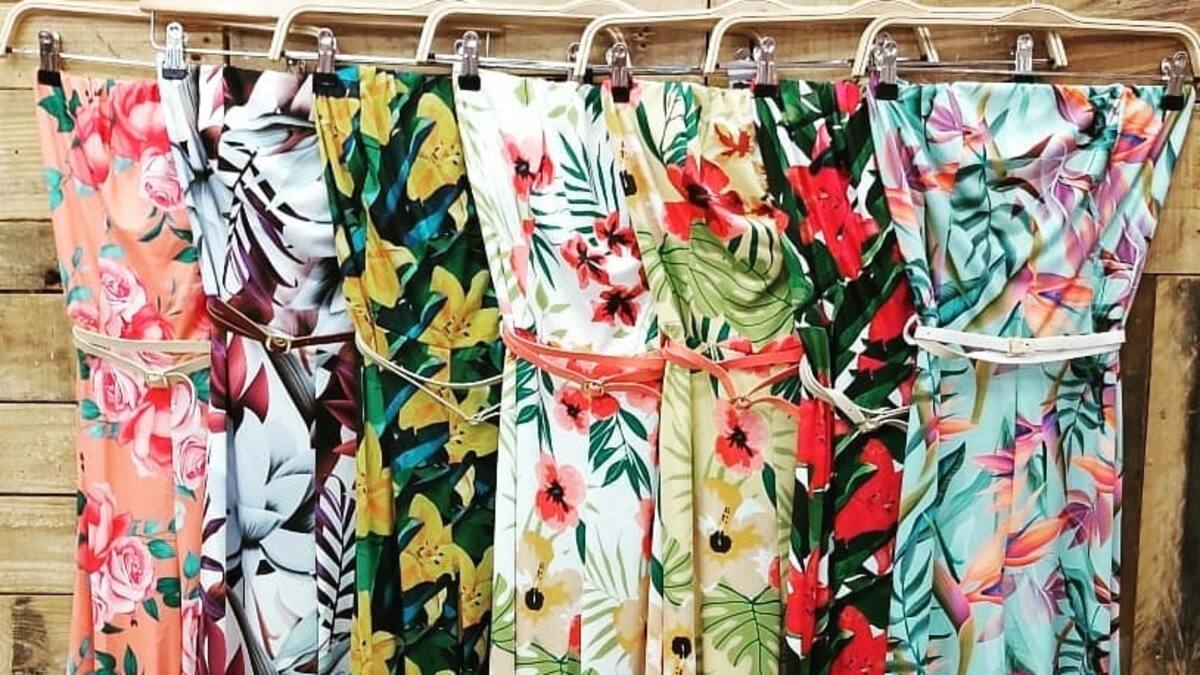 Estas famosas ya están en mood primaveral con sus coloridos vestidos