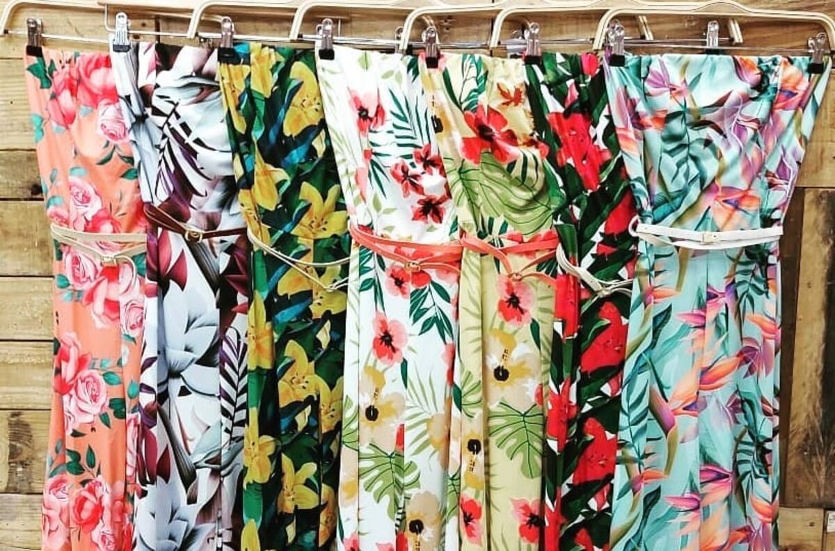 Estas famosas ya están en mood primaveral con sus coloridos vestidos