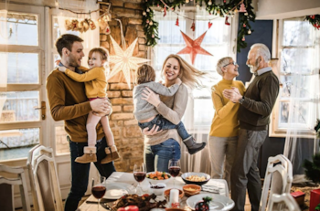 Evita hacer esto en el último día del año para no atraer la mala suerte en 2023