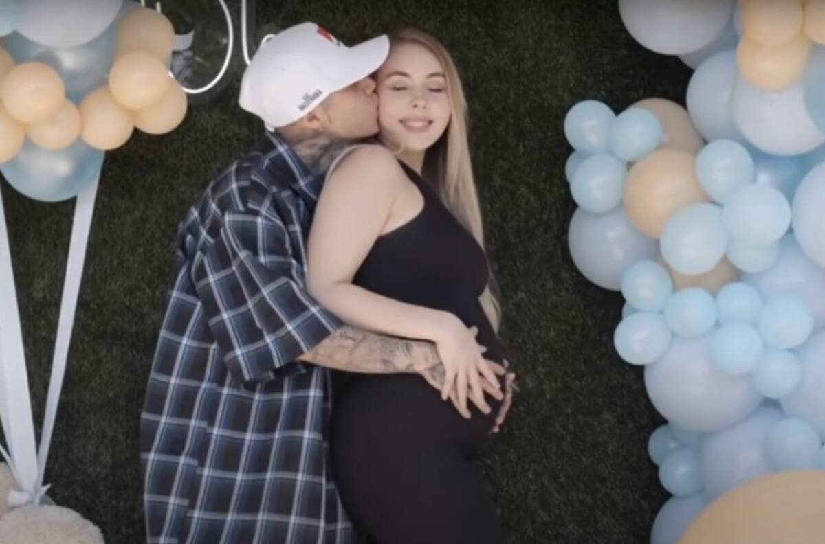 Santa Fe Klan y Maya Nazor realizan el baby shower de su bebé