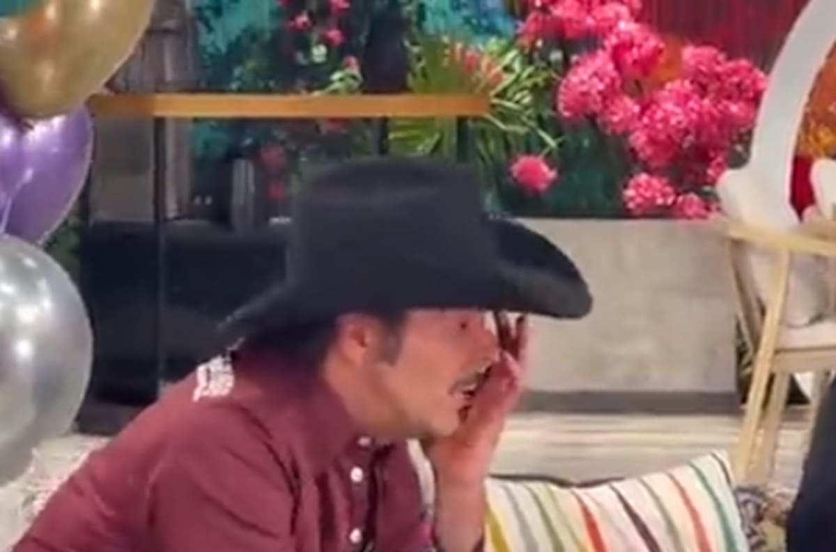 Usuarios de redes señalan que Pablo Montero lloró en vivo porque estaba bajo los efectos del alcohol