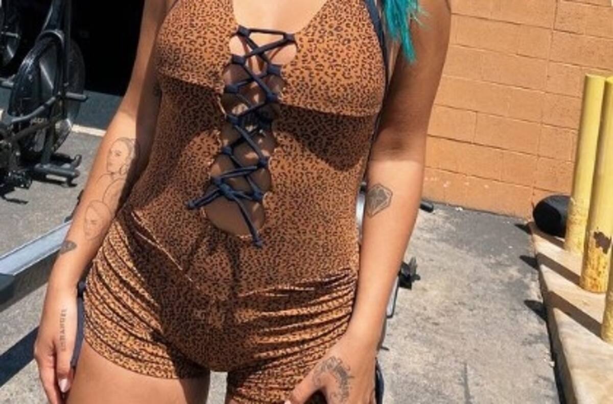 Karol G hace exigencia de look para quienes la vayan a ver a Coachella