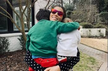 Jessica Biel entrega su mejor consejo para no estresar a los niños en Navidad