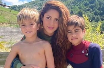 Famosos con hijos que tienen nombres no binarios