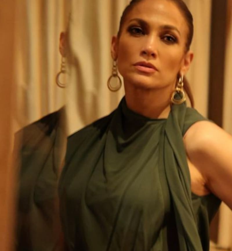 Jennifer López se declara fan de la serie de Apple TV+, Ted Lasso - Créditos: Instagram