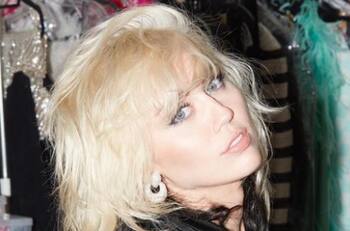 Miley Cyrus reaccionó al anuncio de divorcio de sus padres