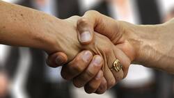 Esto es lo que dice la fuerza de agarre de tu mano sobre su salud