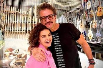 Mijares hace que Lucerito se encuentre de sorpresa con uno de sus ídolos musicales